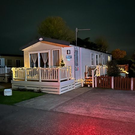 Вилла Hares Haven Pet Friendly Sleeps 6 Кингстон-апон-Халл Экстерьер фото